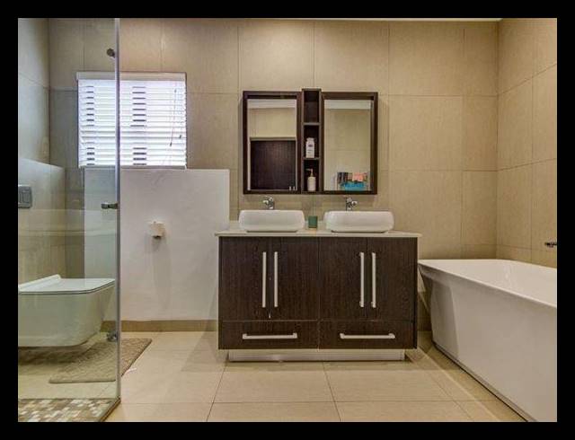 4 BEDROOM TOWNHOUSE FOR SALE IN BARTLETT